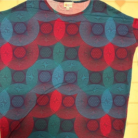 LuLaRoe Irma Tunic Top Blouse Spiral Pattern Blue Red XXS NWT - Picture 3 of 4